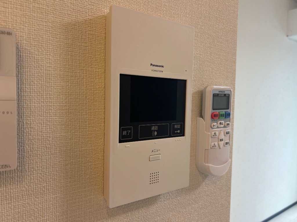 拡大写真:ボナール久保町 3階301のカメラ付インターホン