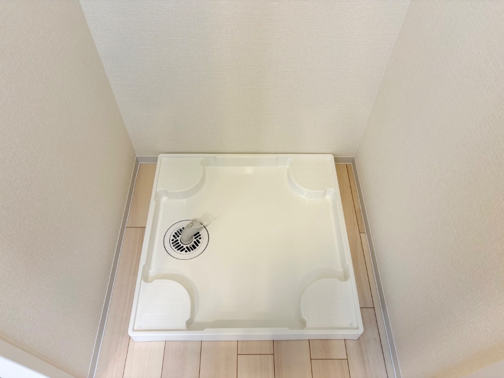 拡大写真:キナリエ 1階102の洗濯機置場