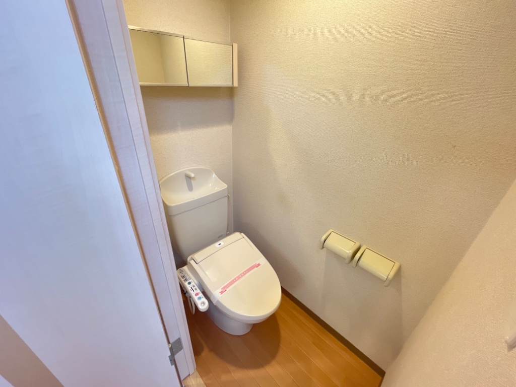 拡大写真:三谷川ビル 3階302のシャワー付トイレ(イメージ)
