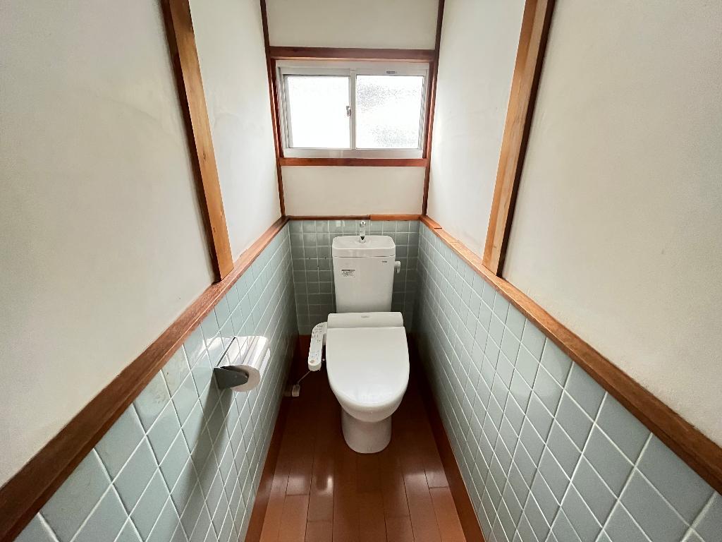 拡大写真:愛西市北一色町証文 1階2のトイレ