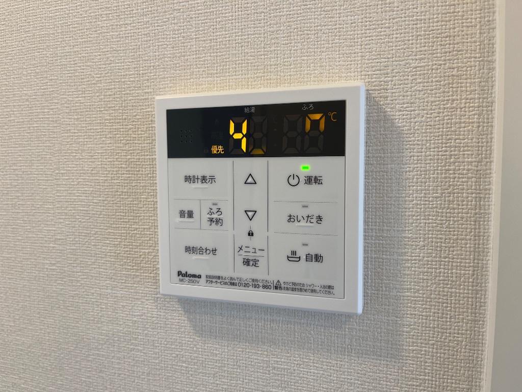 拡大写真:ステラ・カーサ 1階105の建具等の色・仕様は相違がございます(イメージ)