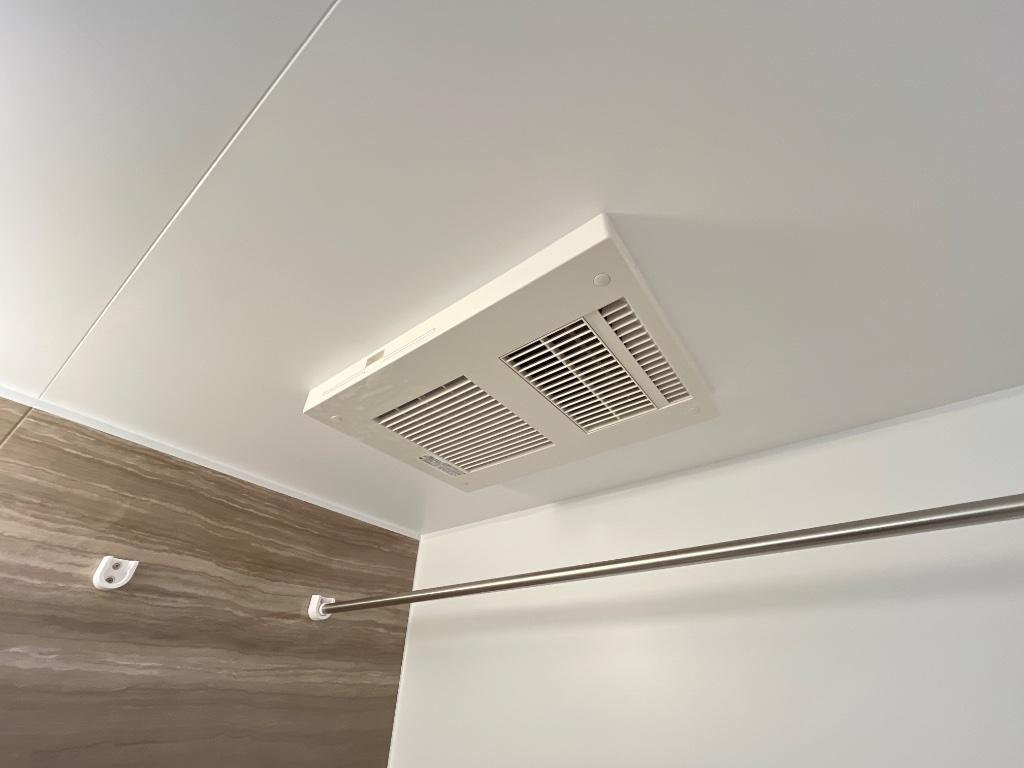 拡大写真:chouette 2階201の浴室乾燥機(イメージ)