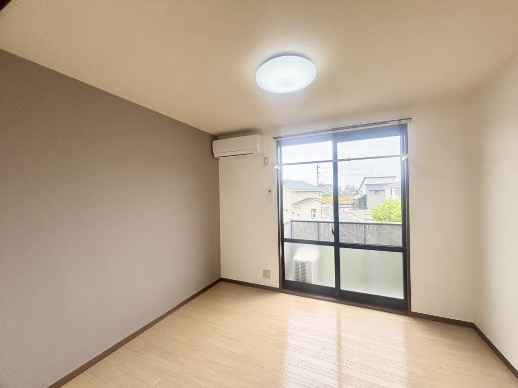 拡大写真:セフォラハイツ 2階202の寝室