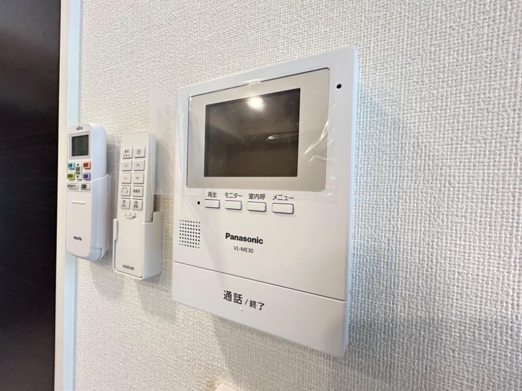 拡大写真:岡崎市宇頭町新築アパート 1階101のカメラ付インターホン(イメージ)
