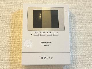 拡大写真:大垣市上面K様新築アパート 1階105のカメラ付インターホン(イメージ)