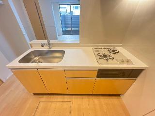 拡大写真:大垣市上面K様新築アパート 2階202のキッチン(イメージ)
