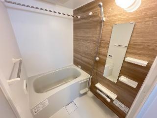 拡大写真:(仮称)流山市駒木マンション 1階102のバス(イメージ)