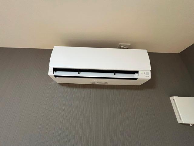 拡大写真:仮)夜臼6丁目新築アパート 1階106のエアコン(イメージ)