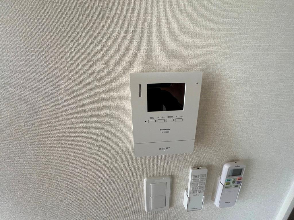 拡大写真:仮)仲原2丁目新築アパート 2階202のカメラ付インターホン(イメージ)