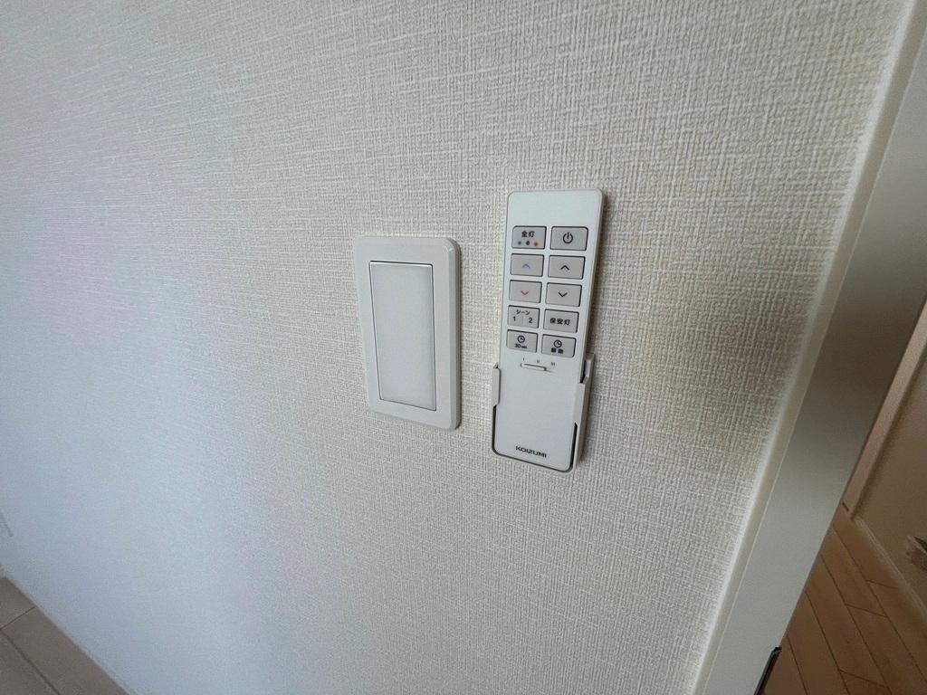 拡大写真:仮)仲原2丁目新築アパート 2階202の照明リモコン(イメージ)