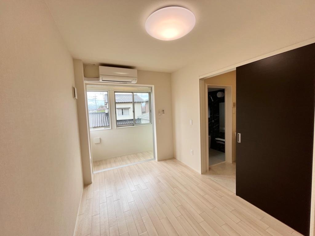 拡大写真:久留米白山町アパート新築工事 1階106のリビング(イメージ)