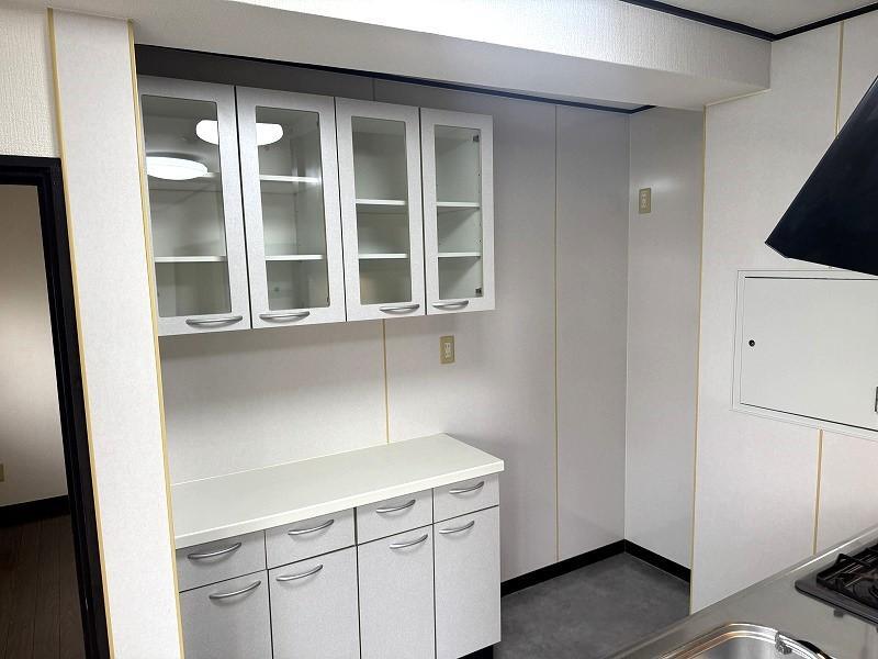 拡大写真:マンションADACHI 4階402のキッチン