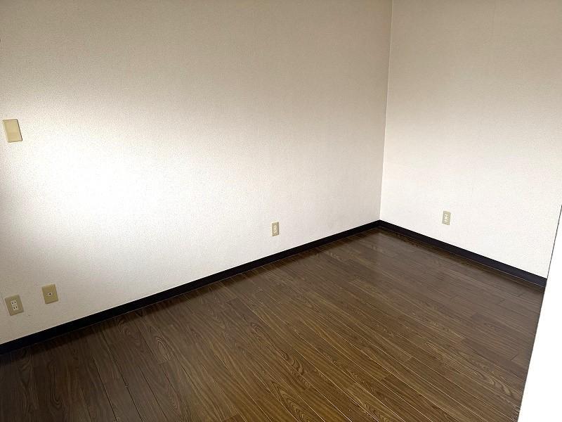 拡大写真:マンションADACHI 4階402の室内