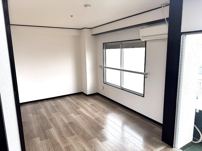 拡大写真:マンションADACHI 4階402の室内