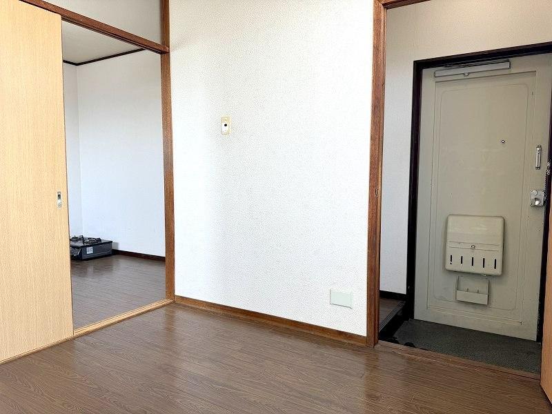 拡大写真：鎌田マンション 5階501の玄関