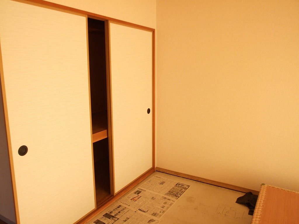 拡大写真：一宮市今伊勢町宮後字壱丁野 2階202の和室