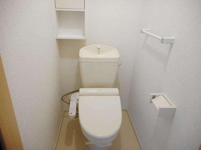 拡大写真:キウイ東 2階201のトイレ