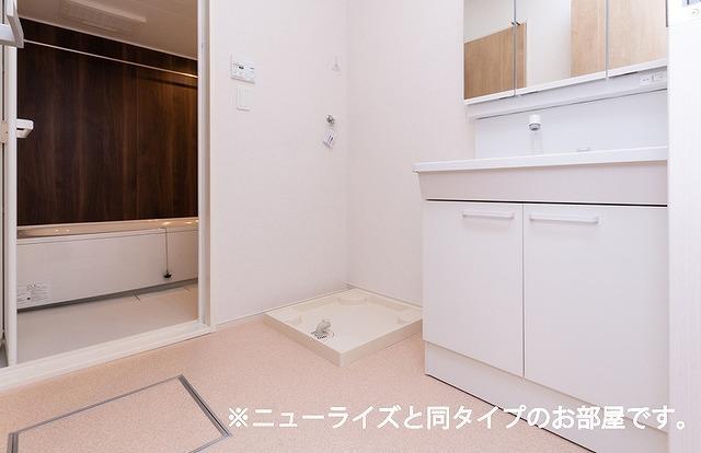 拡大写真:ファスファラス 2階201の洗面