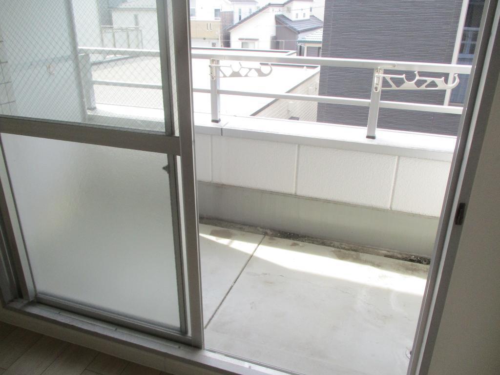 拡大写真:コーポ英大 3階302のベランダ