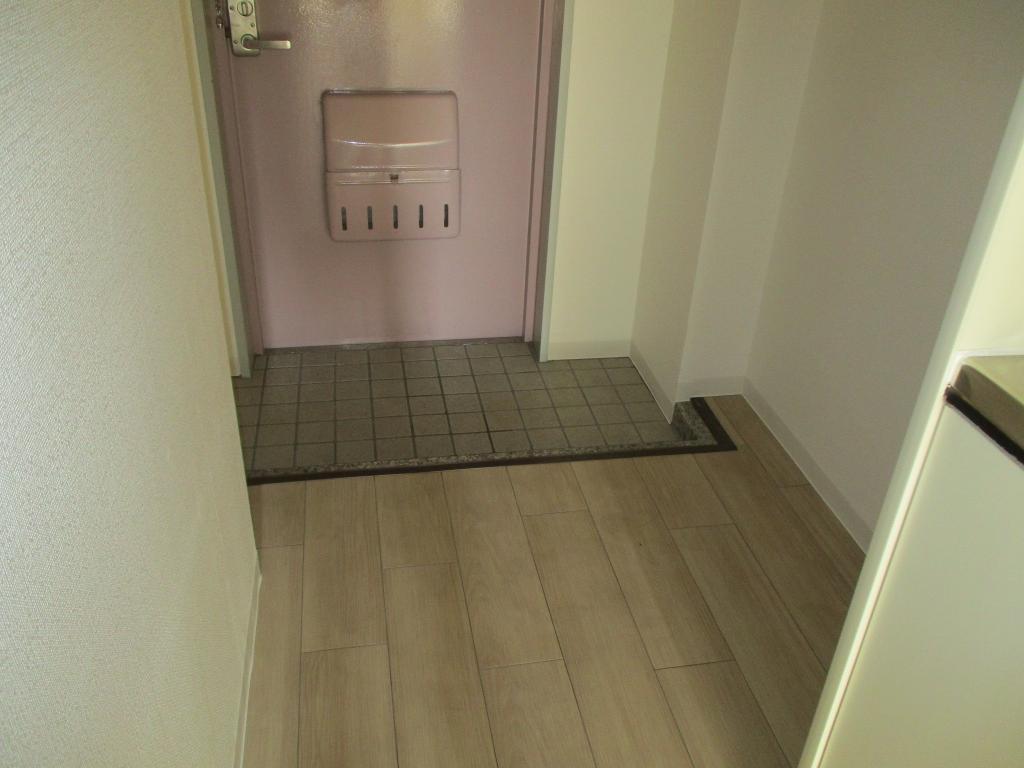 拡大写真:コーポ英大 3階302の玄関