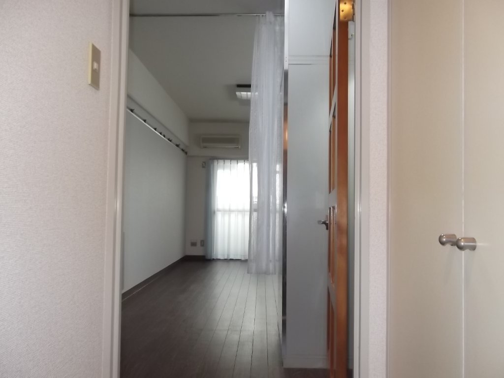 拡大写真:ハイネス本山 3階301の洋室
