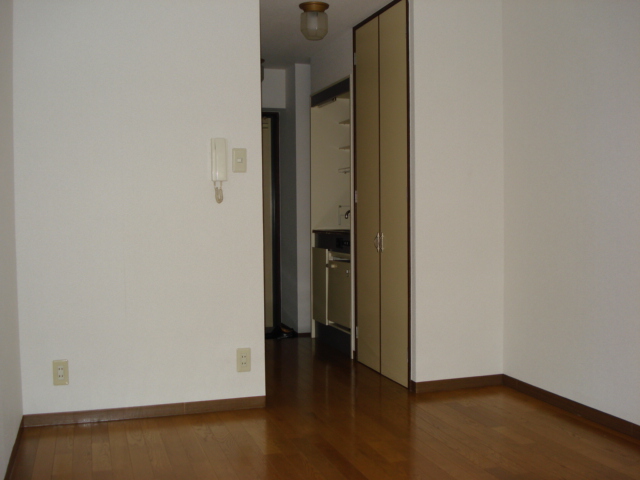 拡大写真:名古屋市千種区今池4丁目 3階305の室内設備
