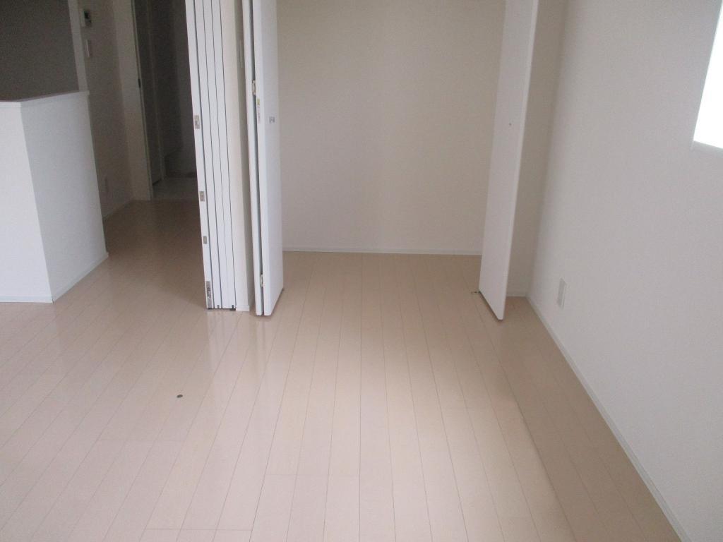 拡大写真:カレント茶屋ヶ坂 5階404の洋室(イメージ)