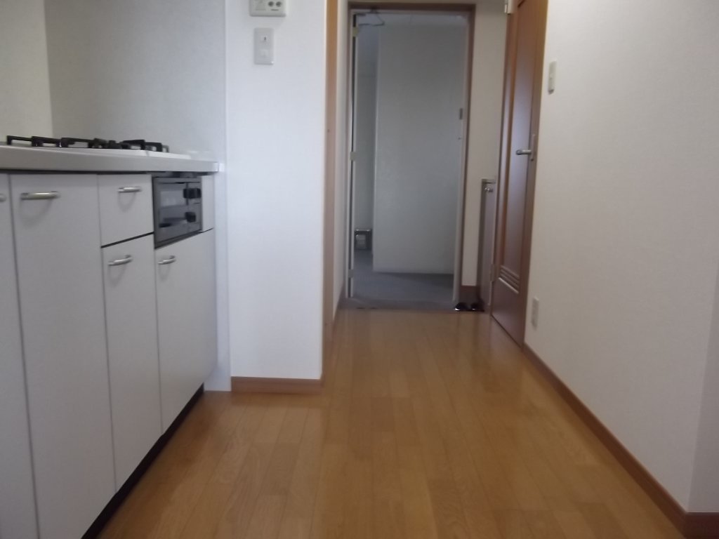 拡大写真:NAVI本山 7階701のキッチン