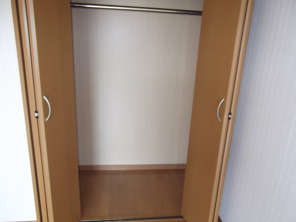 拡大写真:NAVI本山 7階701のクローゼット