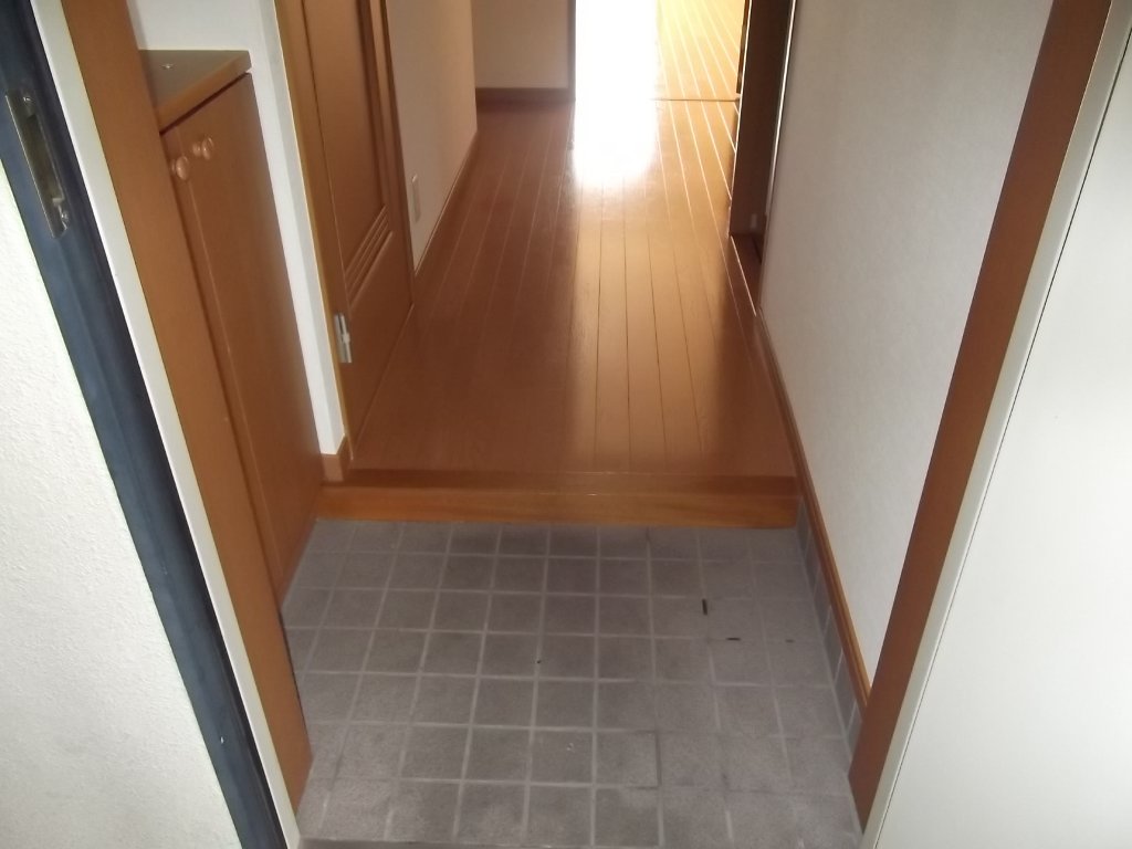 拡大写真:NAVI本山 7階701の玄関
