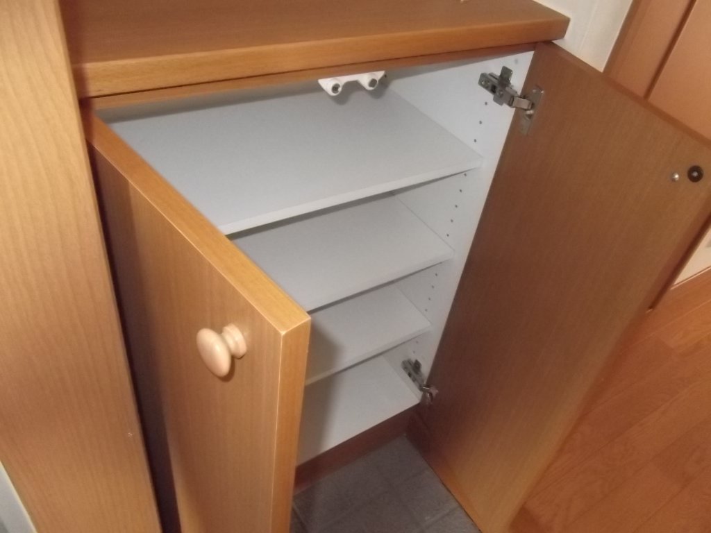 拡大写真:NAVI本山 7階701の下駄箱