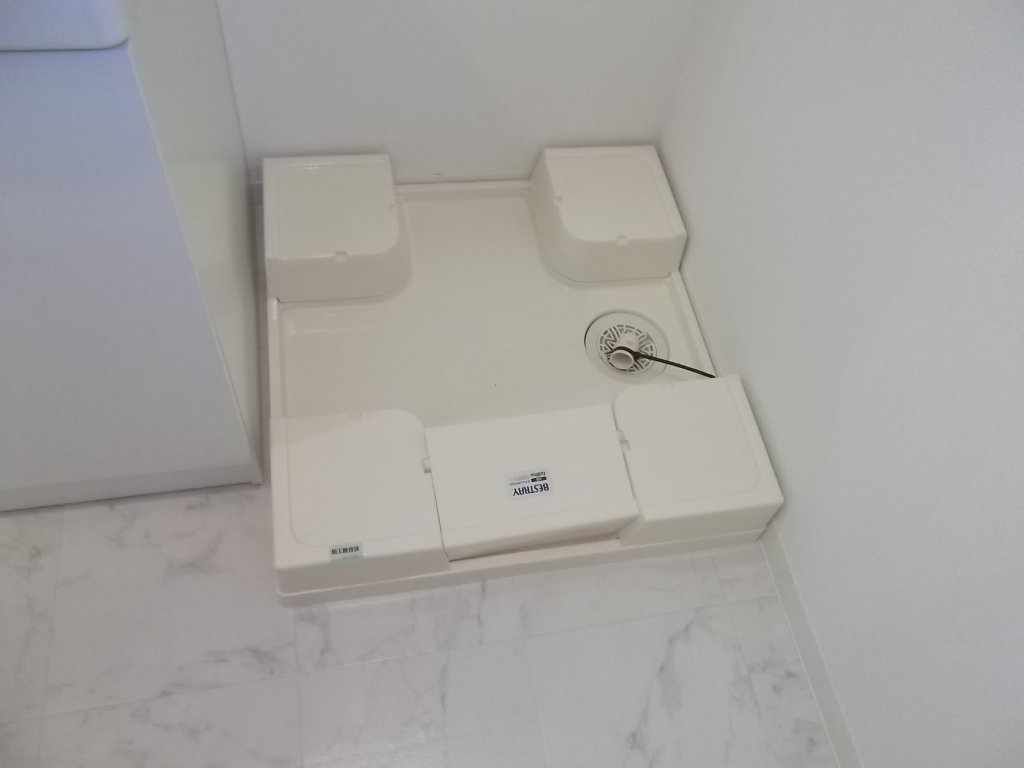 拡大写真:覚王山グラシオン 3階301の洗濯機置場