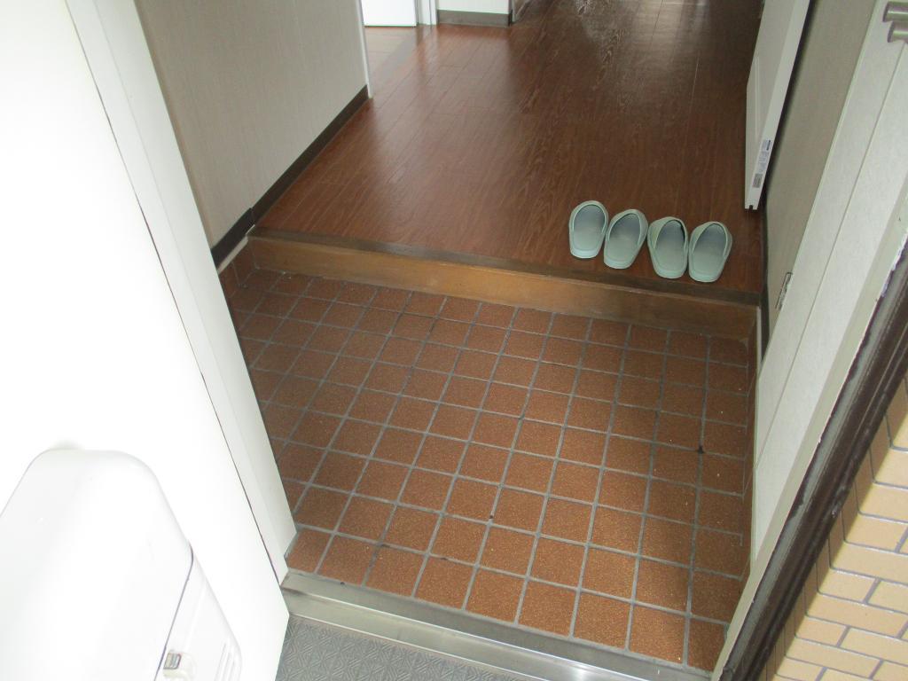 拡大写真:ファミール一社 5階501の玄関(イメージ)