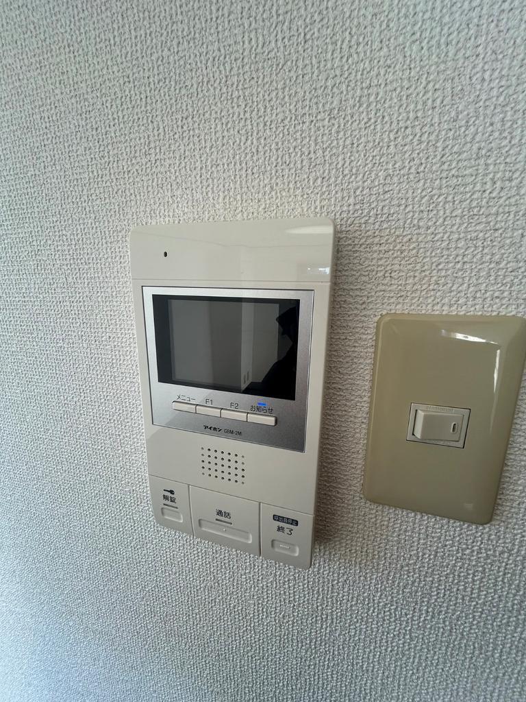 拡大写真:吉田ビル 4階4Cのカメラ付インターホン
