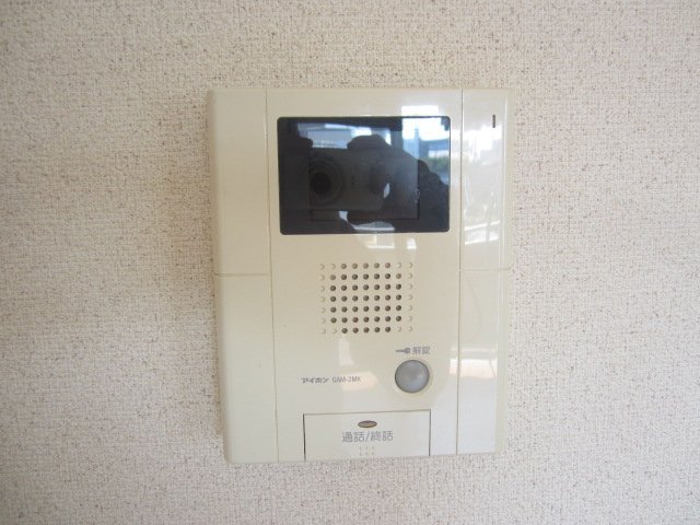 拡大写真:ルミナス城見 2階201のカメラ付インターホン