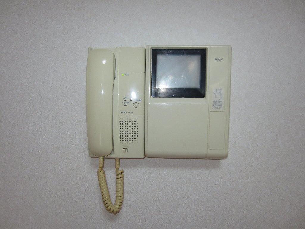 拡大写真:ライフステージ白壁Ⅲ 4階401のカメラ付インターホン