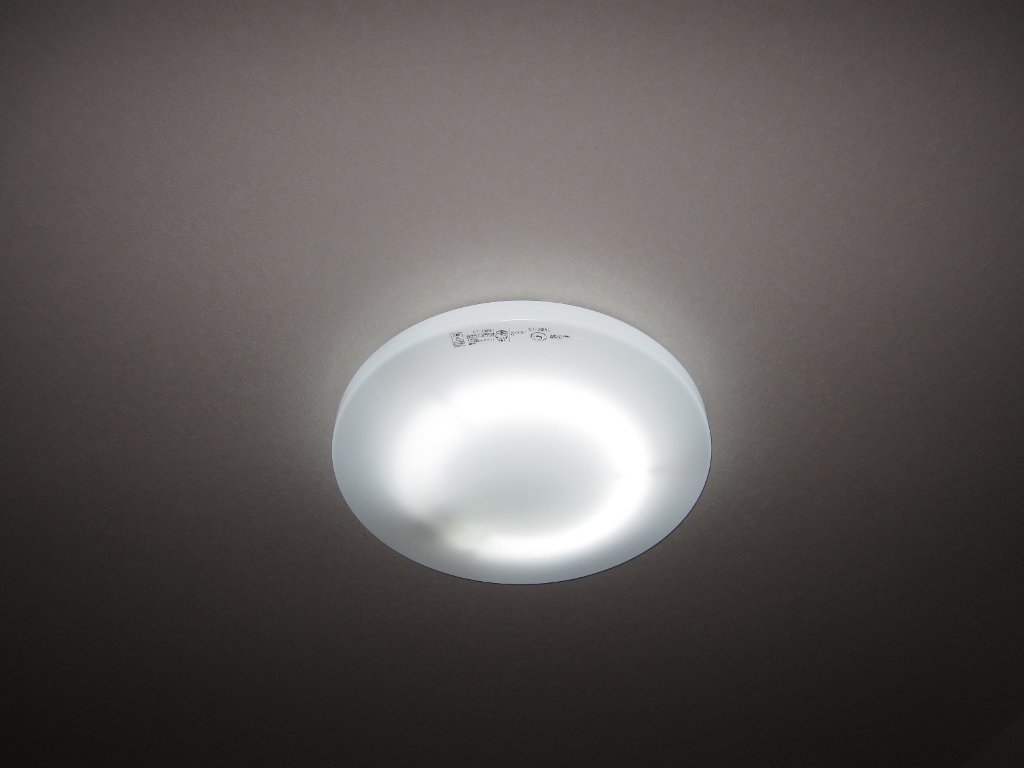 拡大写真:ライフステージ白壁Ⅲ 4階401の居室照明