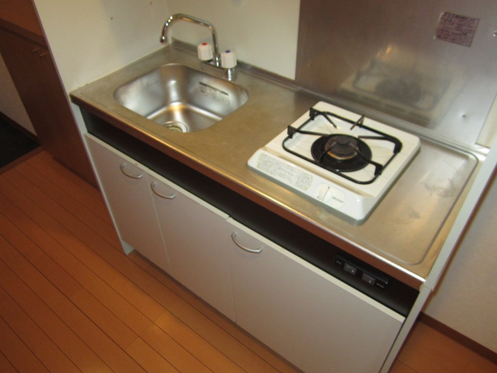 拡大写真:ライフステージ白壁Ⅲ 4階401のキッチン