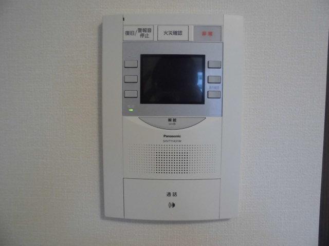 拡大写真：プレサンス大曽根駅前ファースト 14階1403のカメラ付インターホン