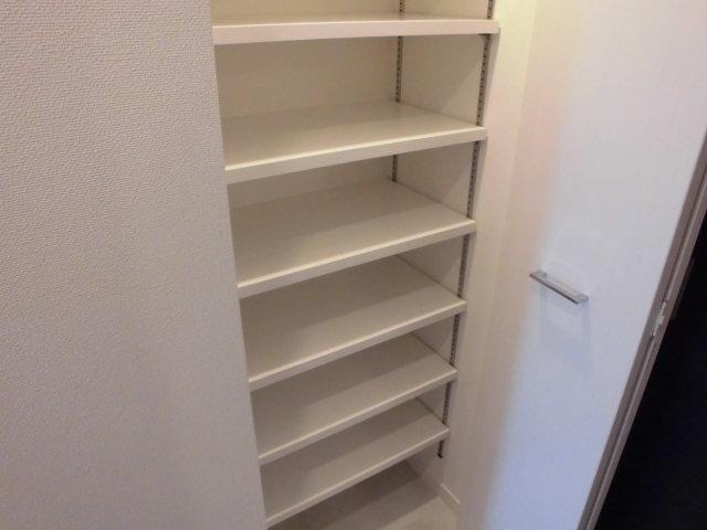 拡大写真：メイクス城西ＲＥＳＩＤＥＮＣＥ 9階903の収納