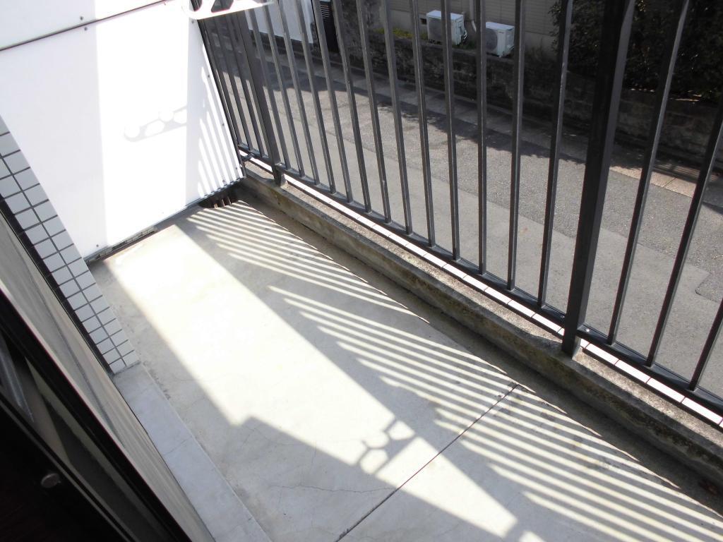 拡大写真:名古屋市北区柳原1丁目 2Fのベランダ(イメージ)