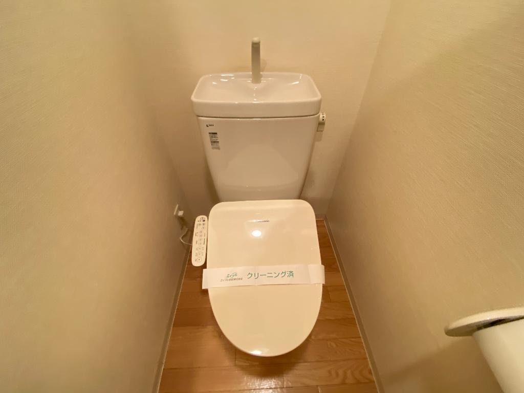 拡大写真:名古屋市北区金城町3丁目 3階301のシャワー付トイレ(イメージ)