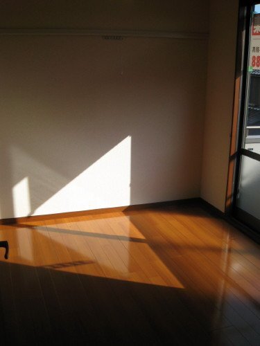拡大写真:太田市大久保町 1階C102の洋室(南)(イメージ)