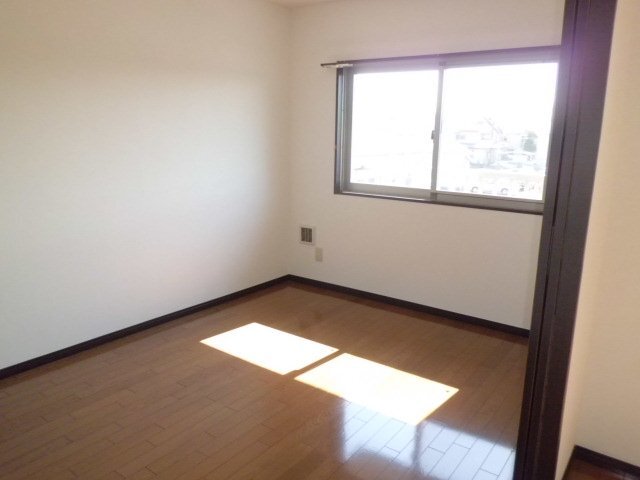 拡大写真:ヴィベール 1階00102の室内設備(イメージ)