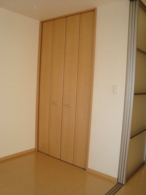 拡大写真:アルシオーネD棟 1階103の収納(イメージ)
