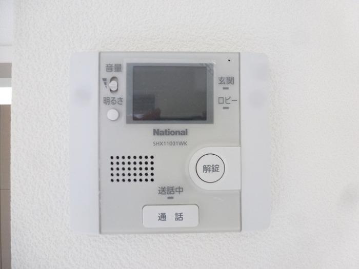 拡大写真:Frente 1階105のTVドアホン付き