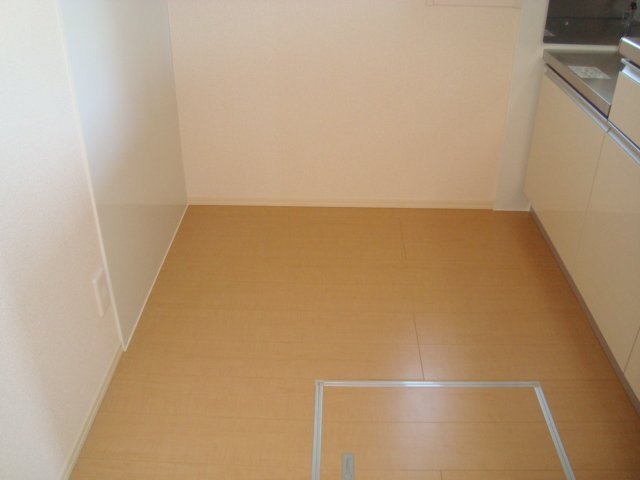 拡大写真:エスポワール浜町 1階102のキッチン