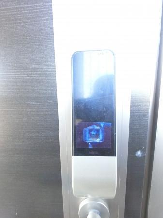 拡大写真:プレミストⅢ 3階301の玄関(イメージ)