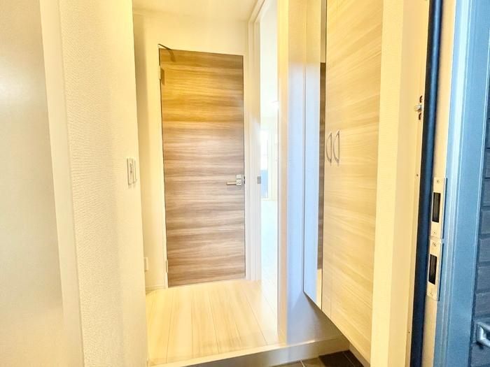 拡大写真:D-ROOM飯田町 3階302の玄関(イメージ)