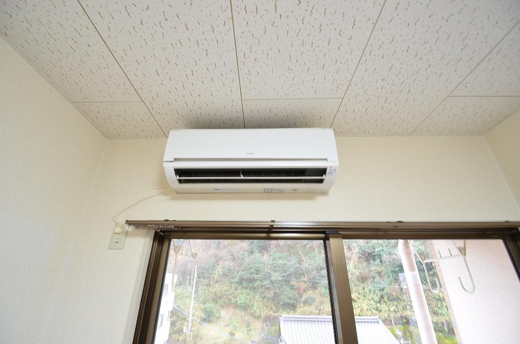 拡大写真:マウンティン本郷 4階408のエアコン
